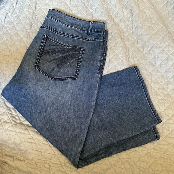 🍉Denver Hayes crop jeans lightweight, stretchy 18 x 22 GUC - Picture 3 of 15